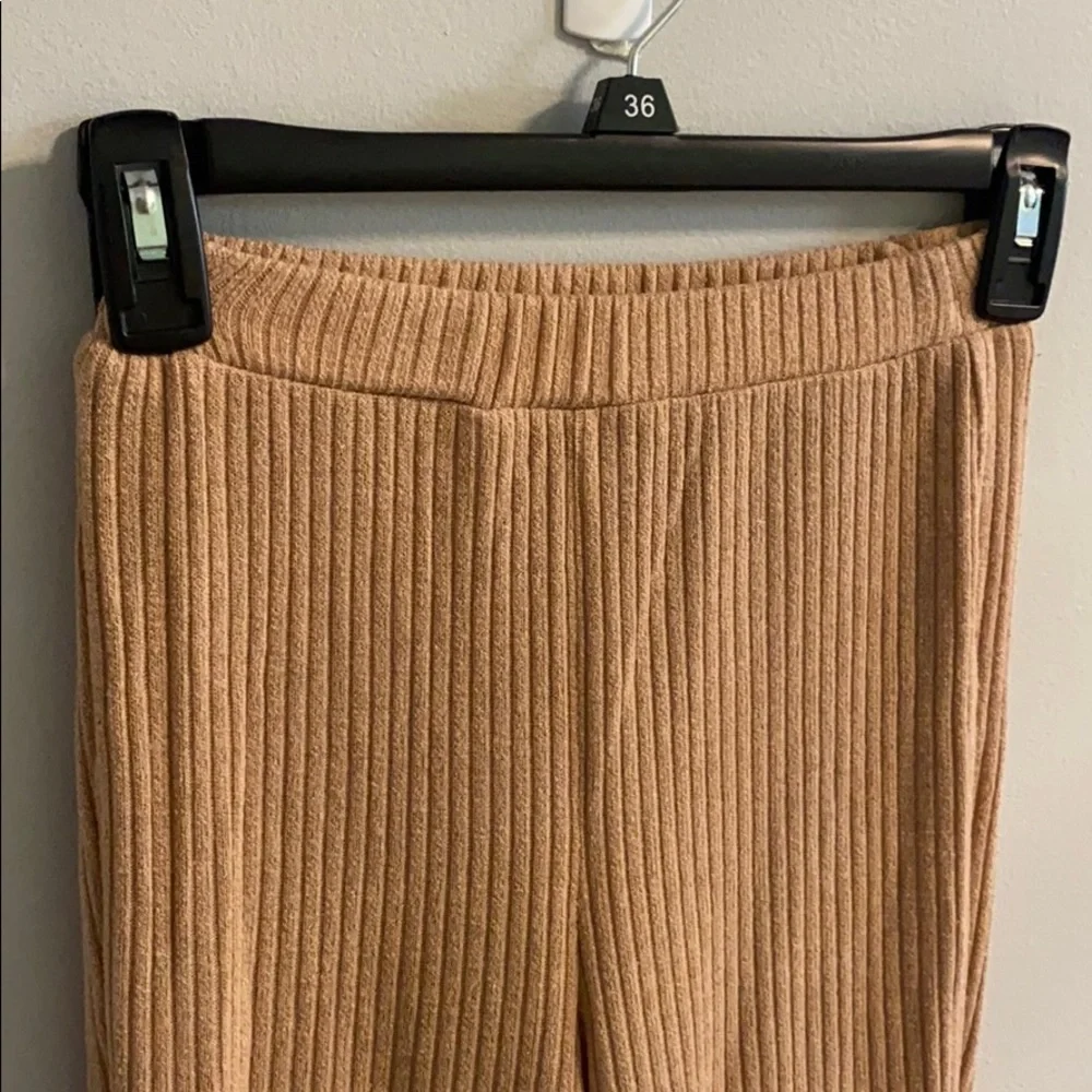 Pants - Picture 2 of 4